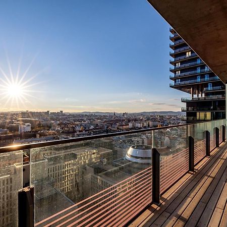 New Luxury Apartment Overlooking Вена Экстерьер фото