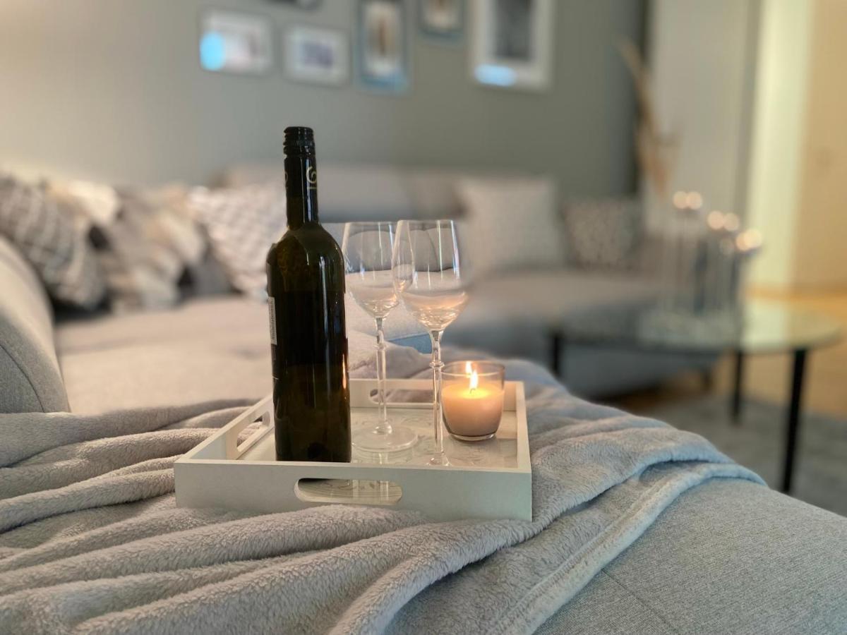 New Luxury Apartment Overlooking Вена Экстерьер фото