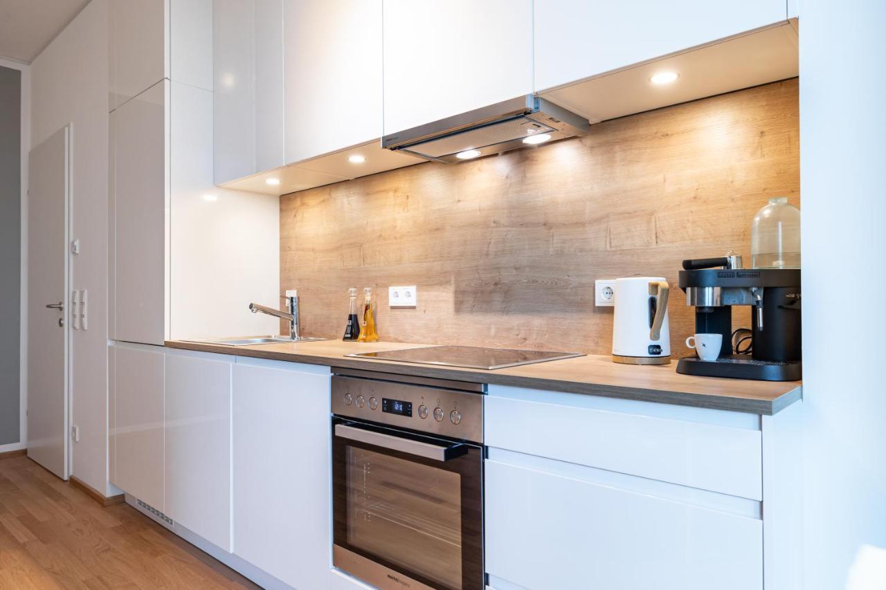 New Luxury Apartment Overlooking Вена Экстерьер фото