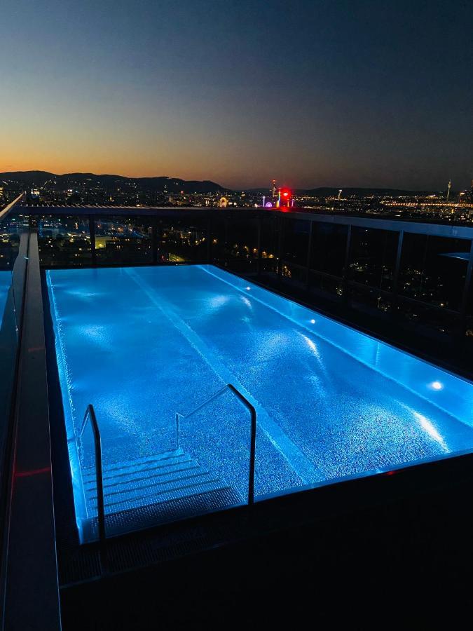 New Luxury Apartment Overlooking Вена Экстерьер фото